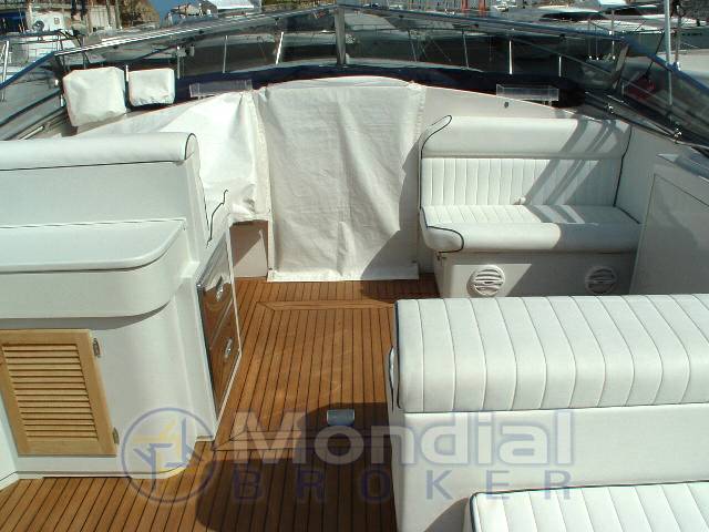 Tornado 38 flush deck