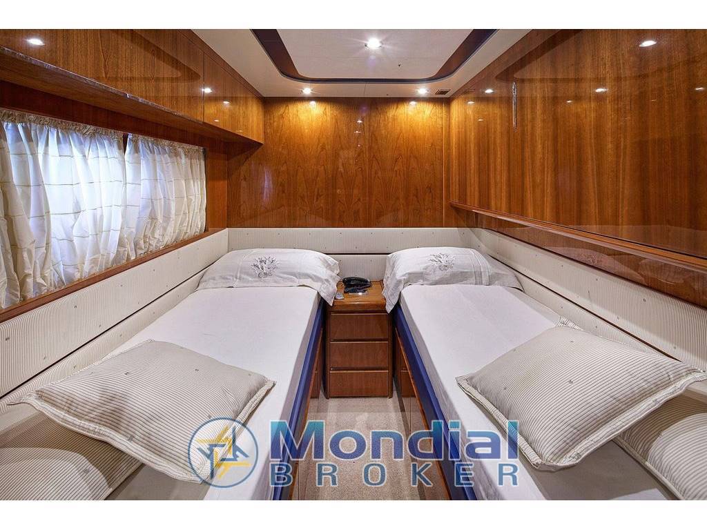 Delladriatico Pershing 72