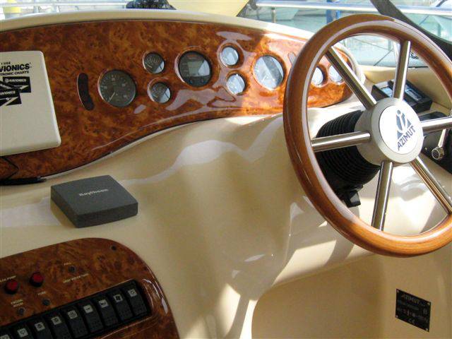 Azimut 42
