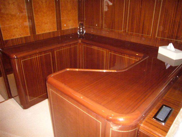 Overmarine Mangusta 80 ht