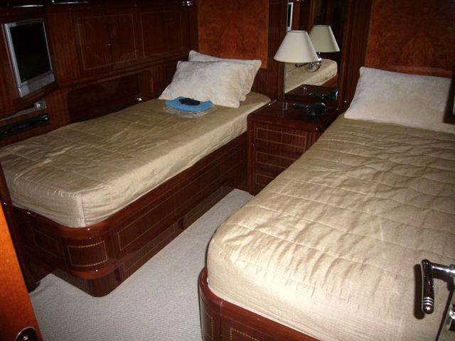 Overmarine Mangusta 80 ht