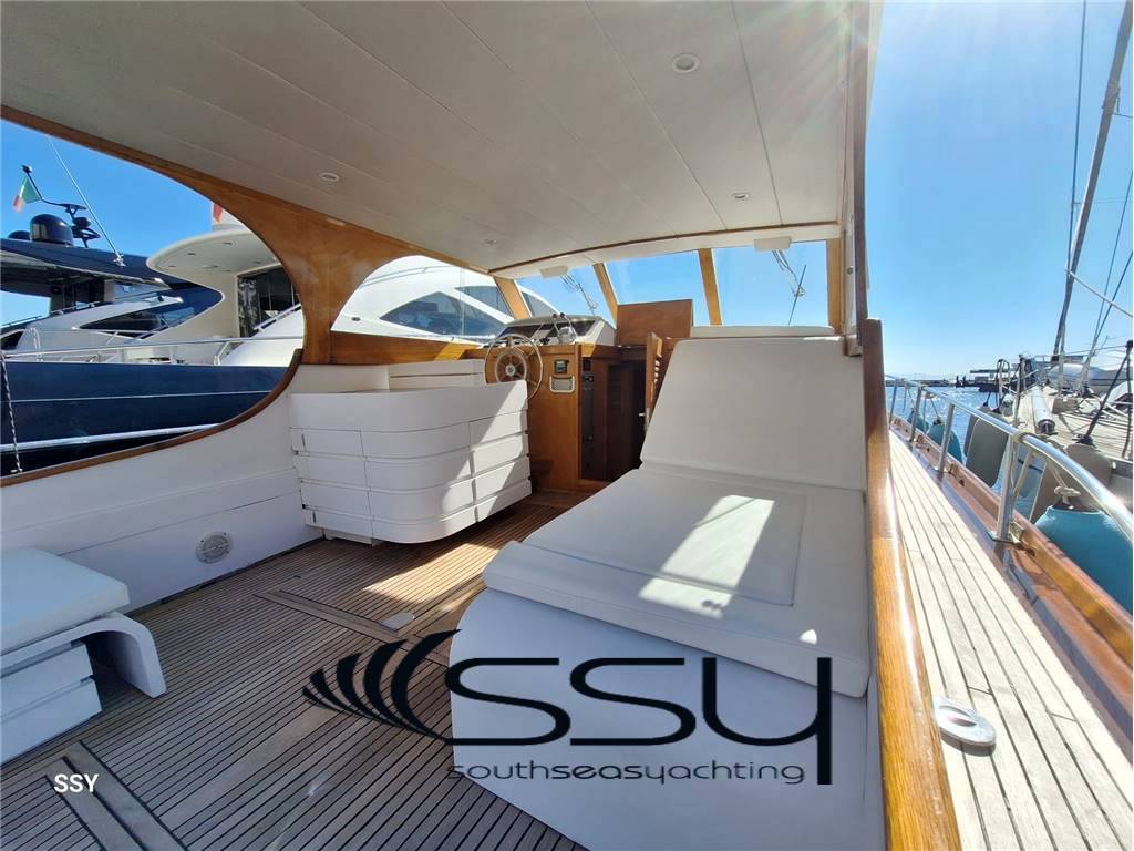 Cantiere di pinto Sparviero 40