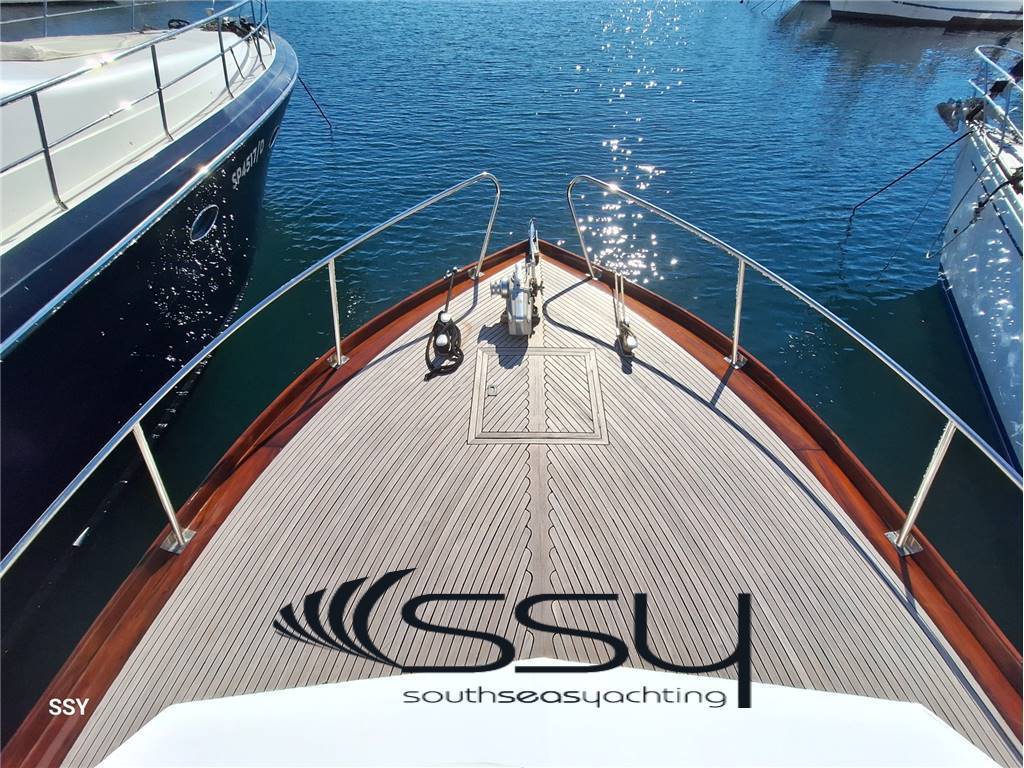 Cantiere di pinto Sparviero 40