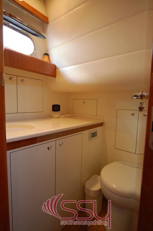 Cayman yachts Cayman 43 wa hard top