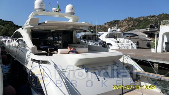 Azimut 68s