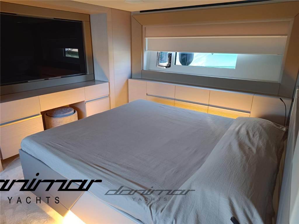 Pershing 7x