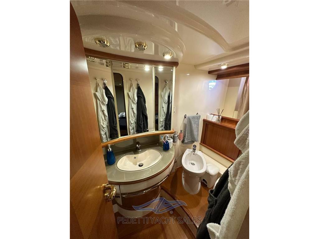 Azimut 62