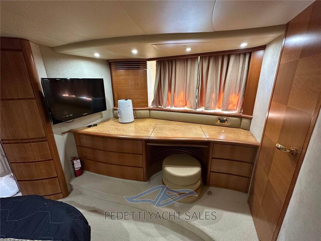 Azimut 62
