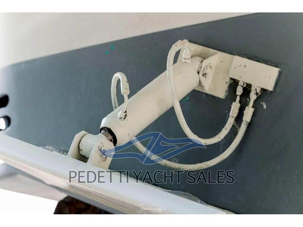 Cantiere navale dell’adriatico Pershing 40