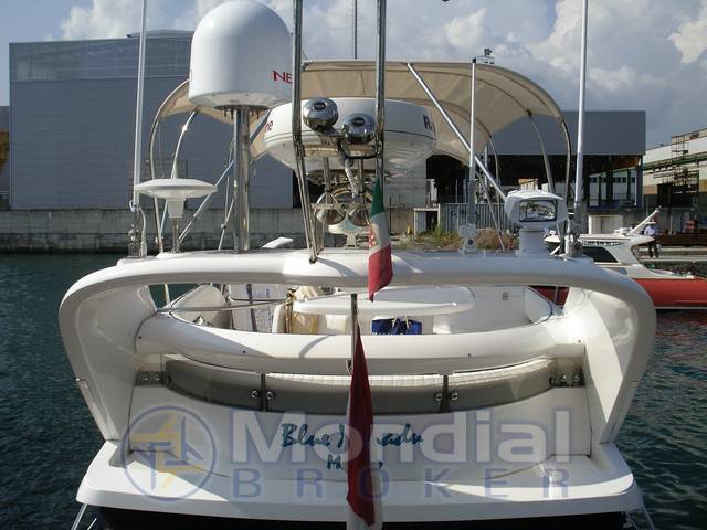 Fairline Phantom 43' fly