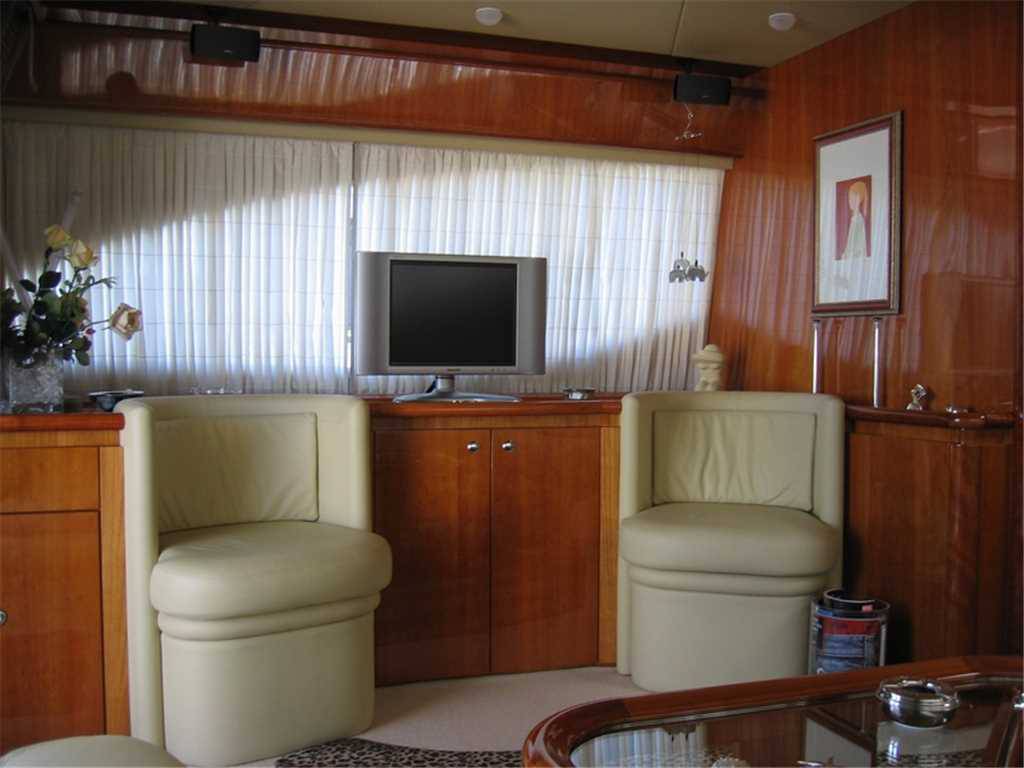 Ferretti 680