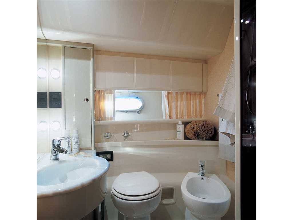Ferretti 530