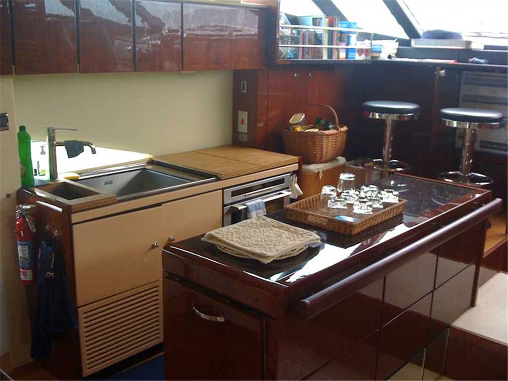 Fairline Squadron 68