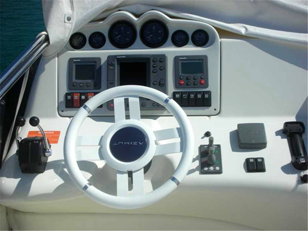 Azimut 50 fly