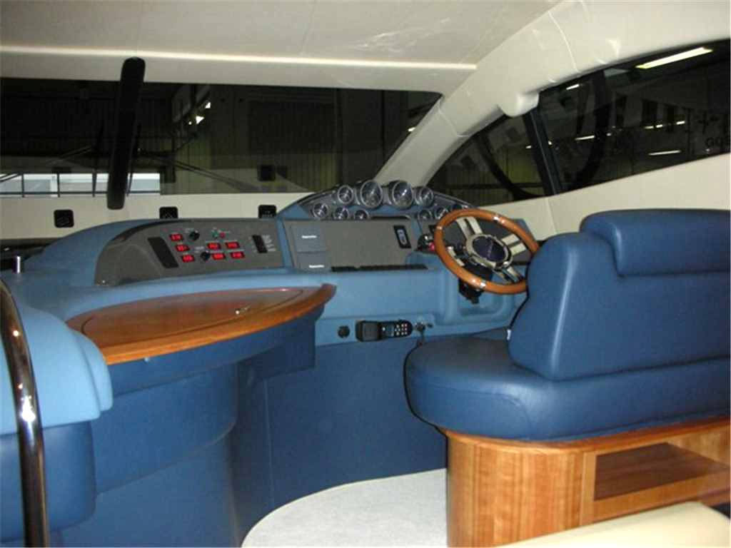Azimut 50 fly