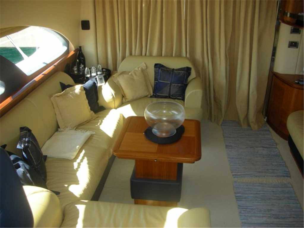 Azimut 50 fly