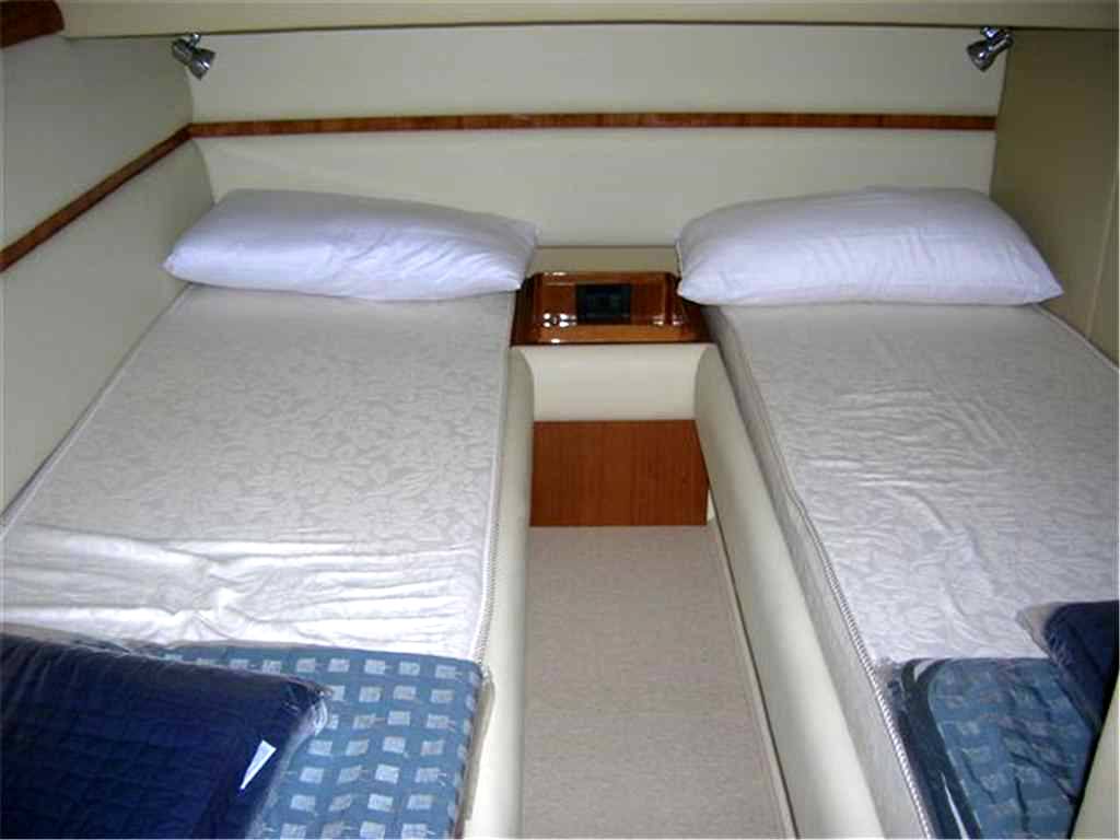 Ferretti 590