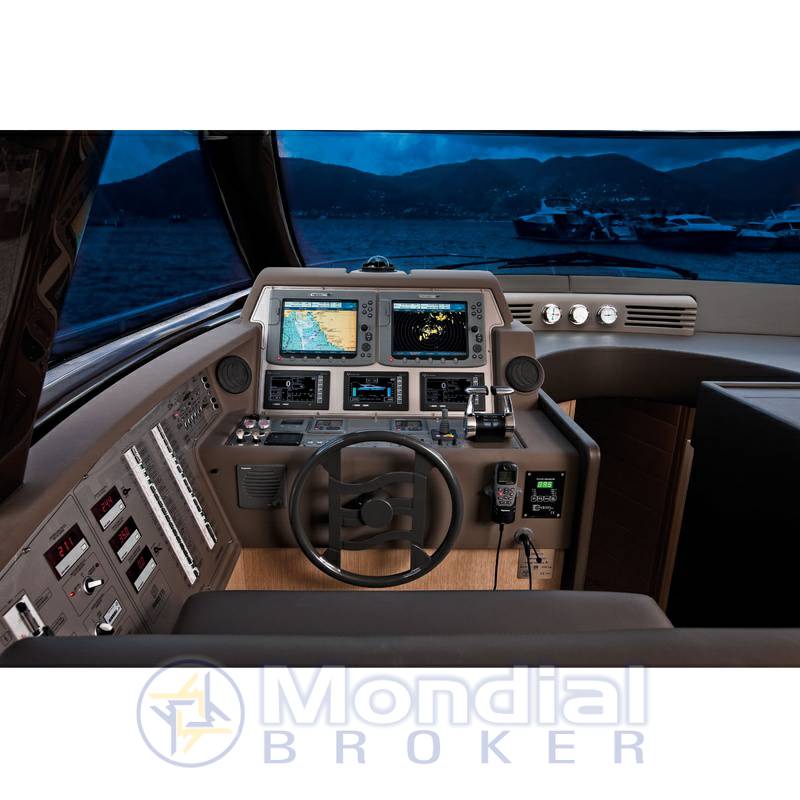 Ferretti 570
