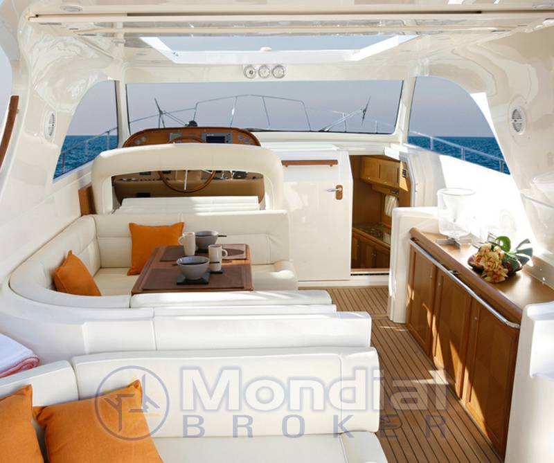 Mochi craft Dolphin 44