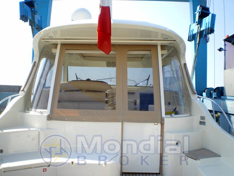 Mochi craft Dolphin 44
