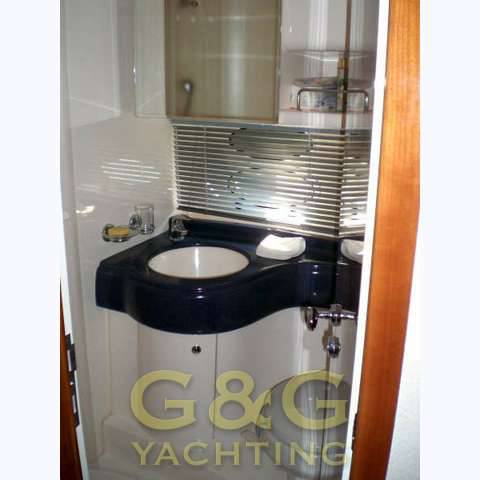 Azimut Az 42