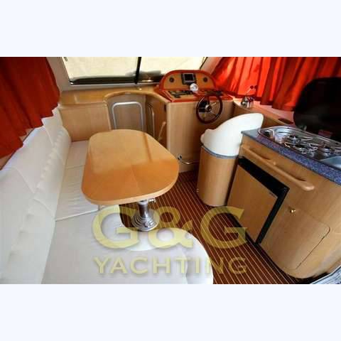 Nautica po Sea world 31 cabin