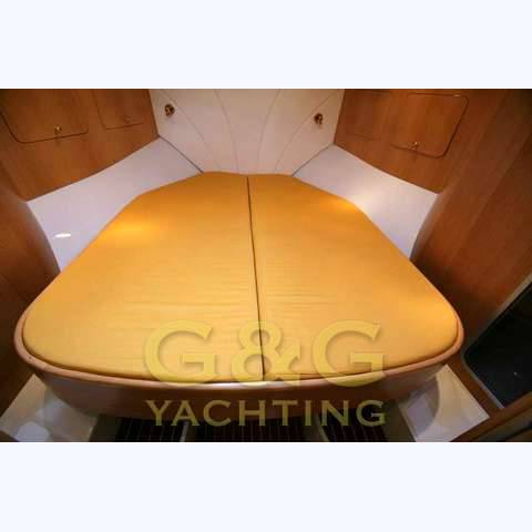 Nautica po Sea world 31 cabin