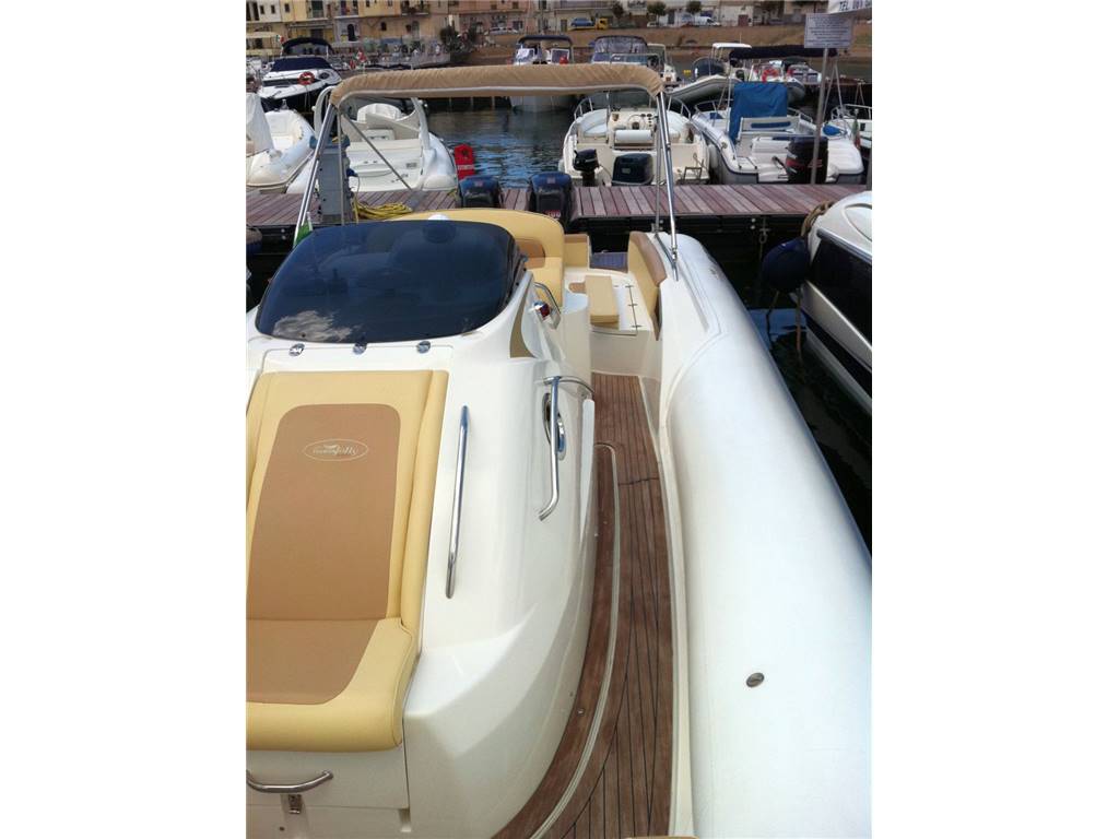 Nuova jolly Prince 34' cc