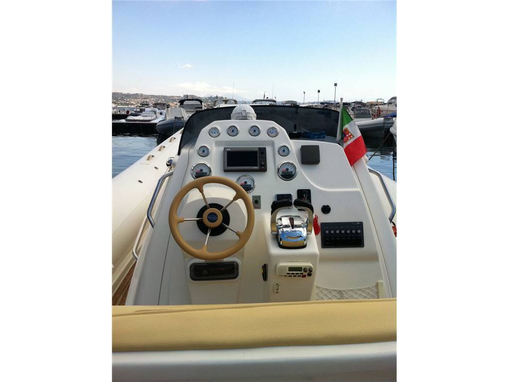 Nuova jolly Prince 34' cc