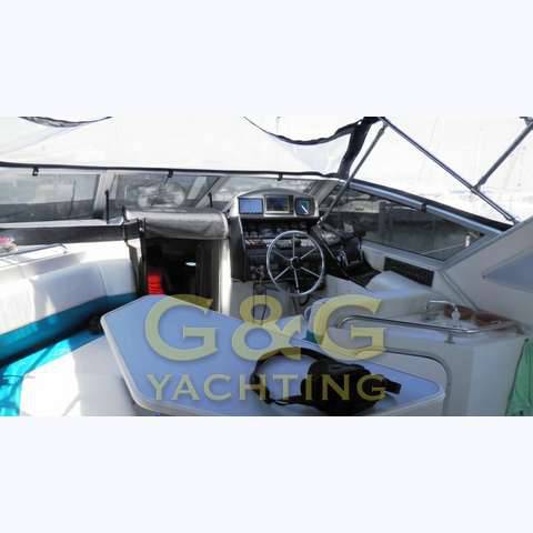 Bayliner 3055 avanti