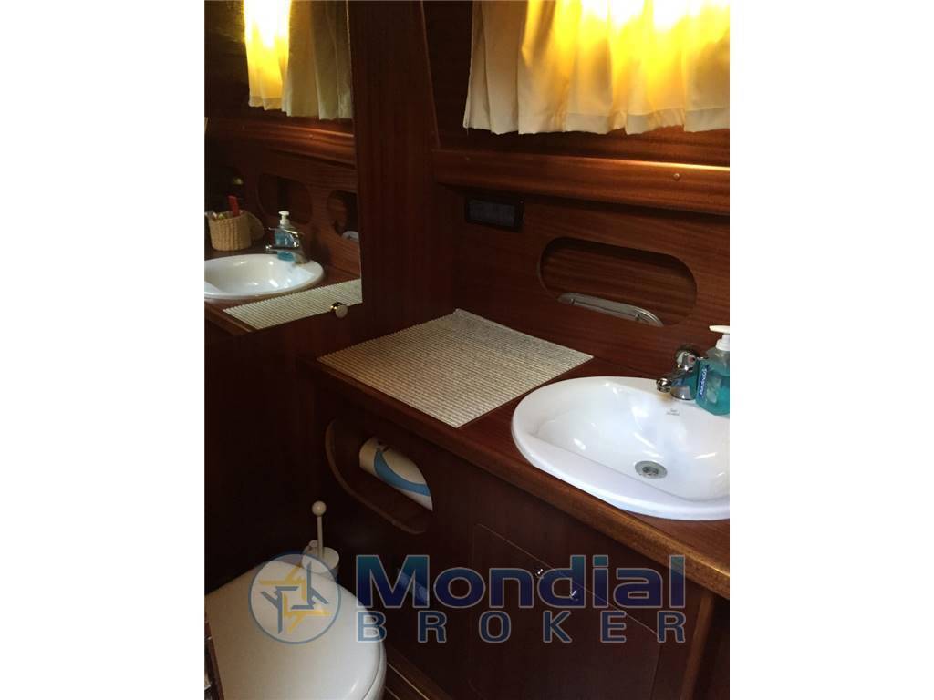 Sciallino 34 cabin