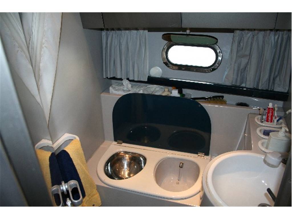 Ferretti 39 fly