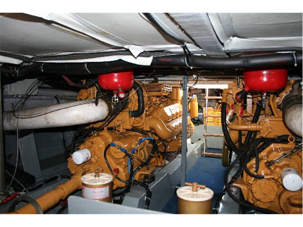 Ferretti 39 fly