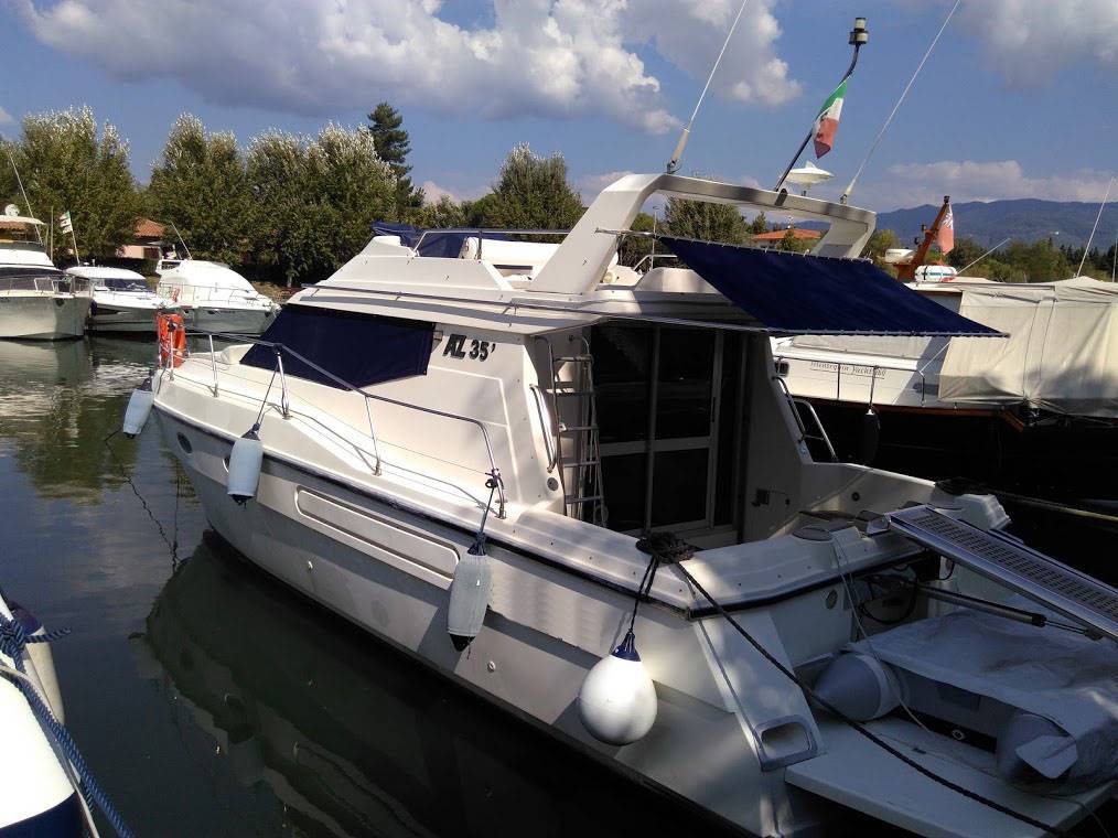 Azimut 35 fly