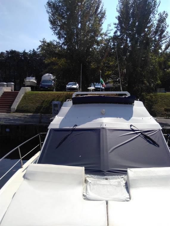 Azimut 35 fly