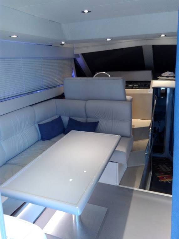 Azimut 35 fly