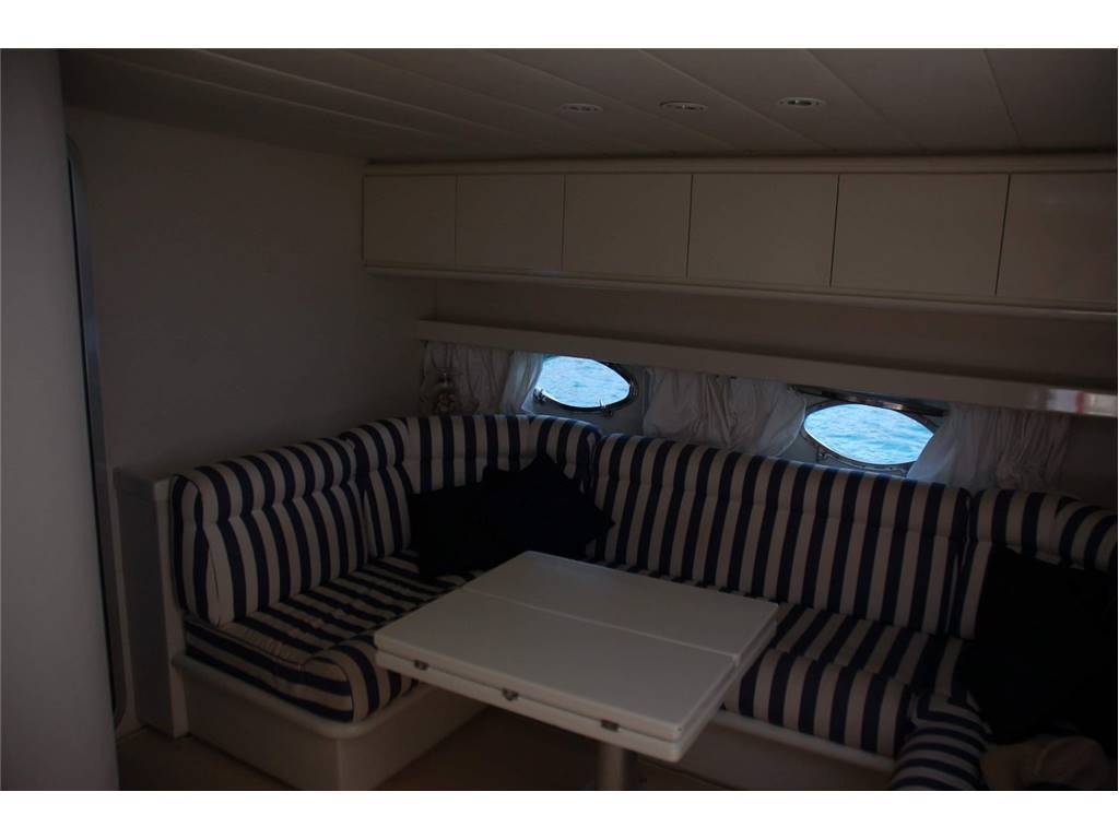 Pershing 40
