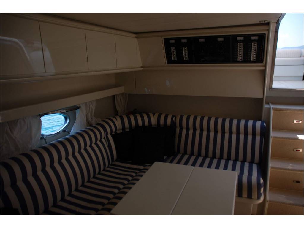 Pershing 40