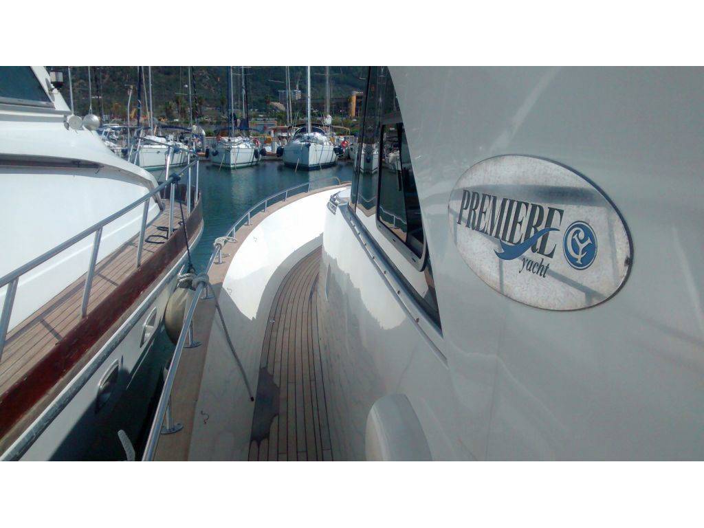 Class yacht group Premiere 51 family