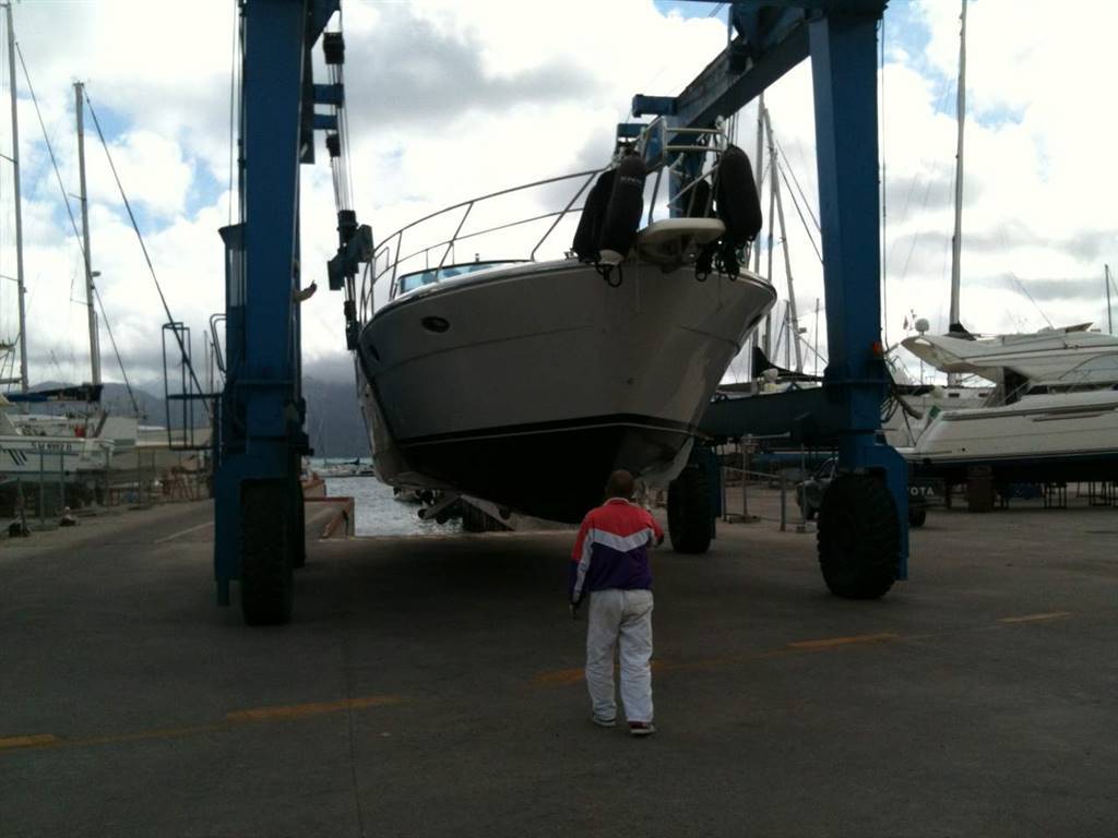 Uniesse 48 open