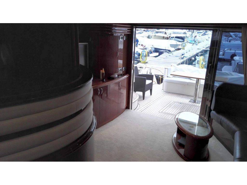 Cayman yacht 62 ciber