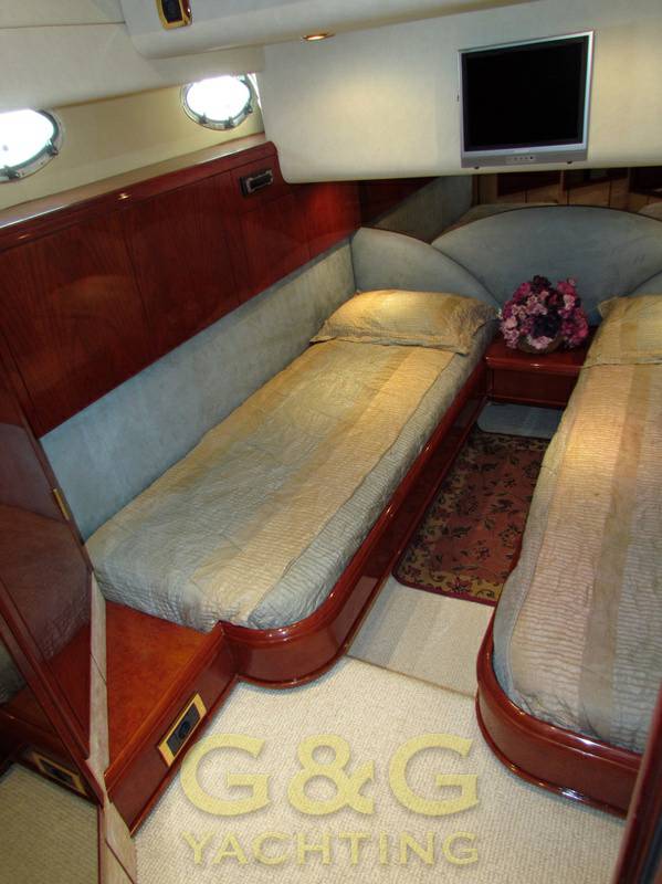 Fairline Squadron 55 fly