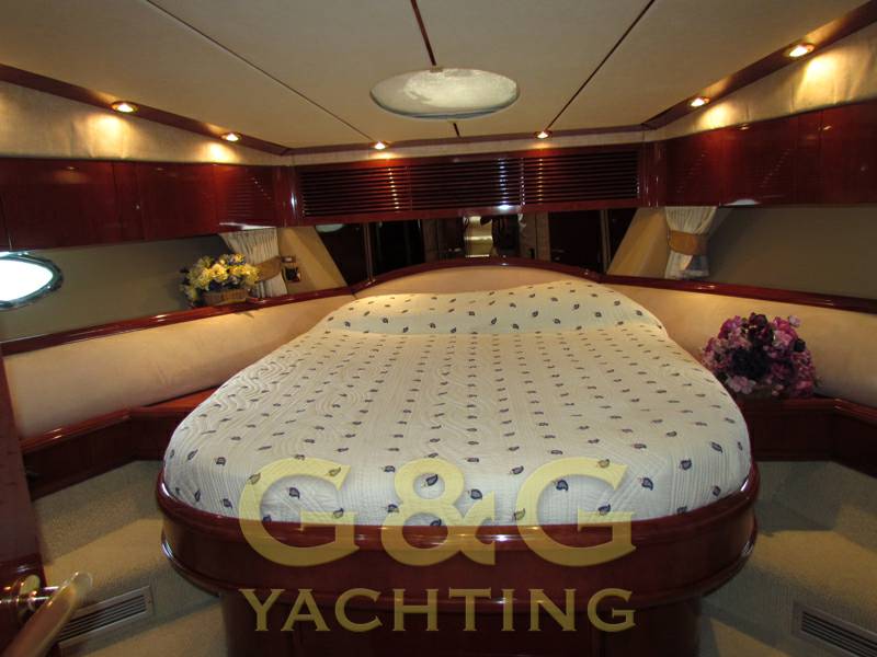 Fairline Squadron 55 fly