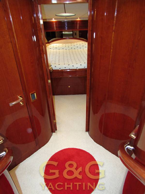 Fairline Squadron 55 fly