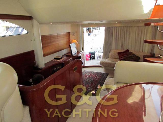 Fairline Squadron 55 fly