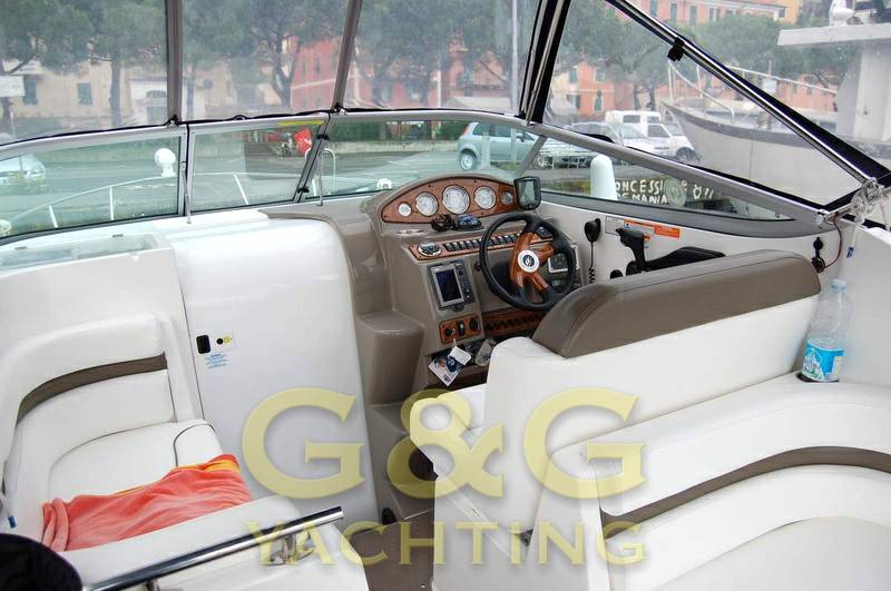 Rinker 260 cruiser