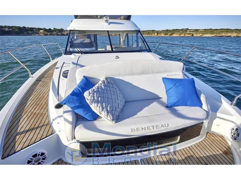 Beneteau Antares 12