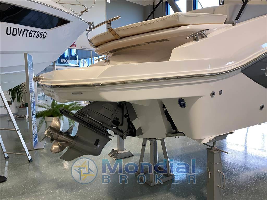 Sessa marine Key largo 27 inboard