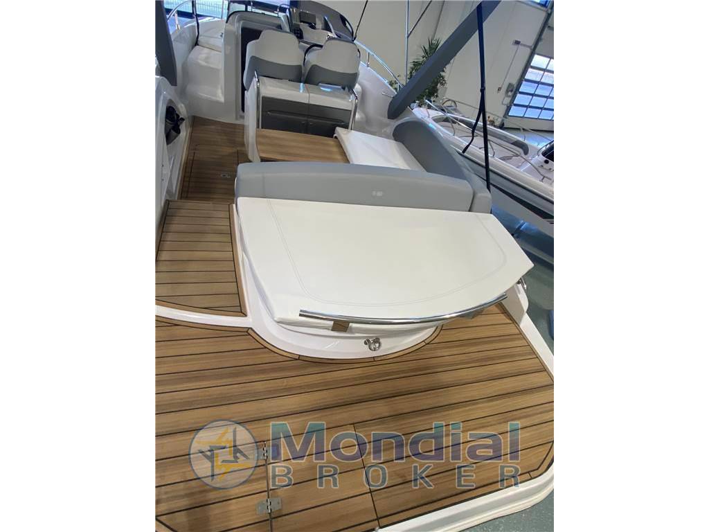 Sessa marine Key largo 27 inboard