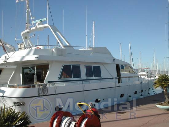 Versil Falcon 20